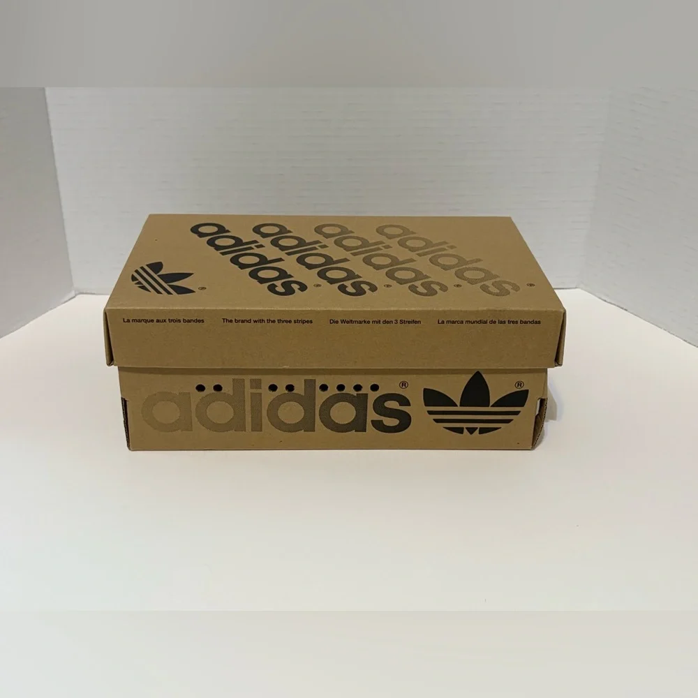 Adidas Gazelle Indoor IH4770 Shoe Box
